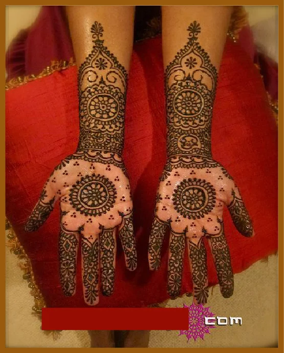Spiral Mandala Modern Front Hand Mehndi Design